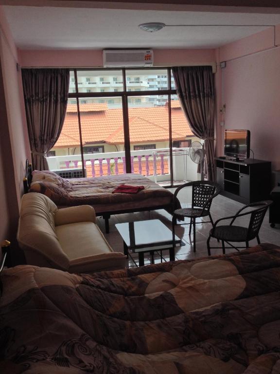 Artem's Guesthouse Jomtien Beach Chambre photo